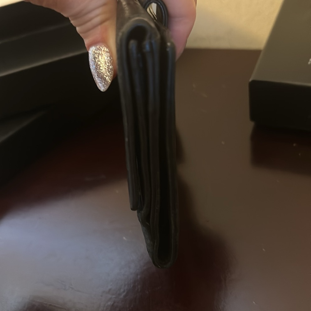 Chanel black compact wallet GUC! - Picture 4 of 9